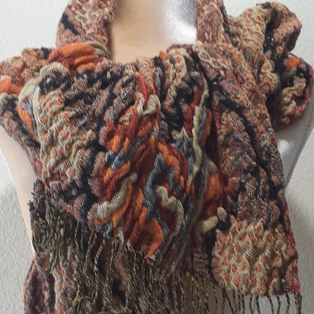 Textured Knit Scraf - Picture 3 of 8